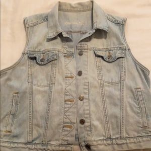 Denim vest light wash